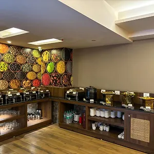 Oxmo Delhi Airport With Free Airport Transsfer **** New Delhi